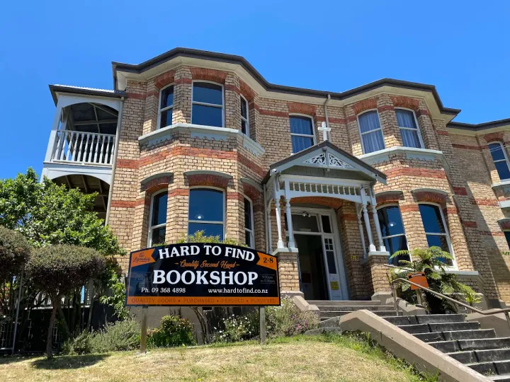 Book-lovers paradise 'Hard To Find Books' at risk of closure.